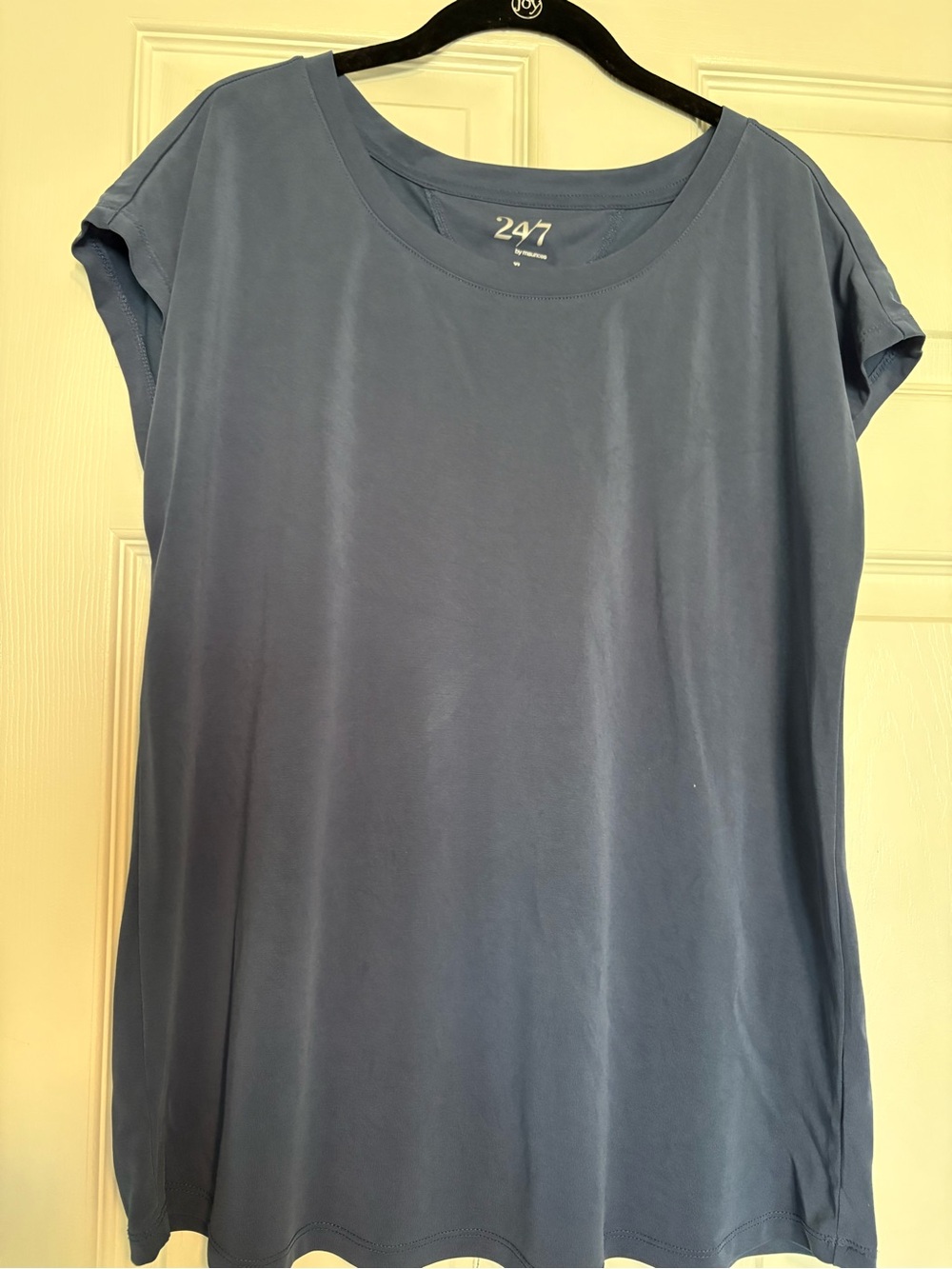 Maurices Short Sleeve Scoop Neck Tee